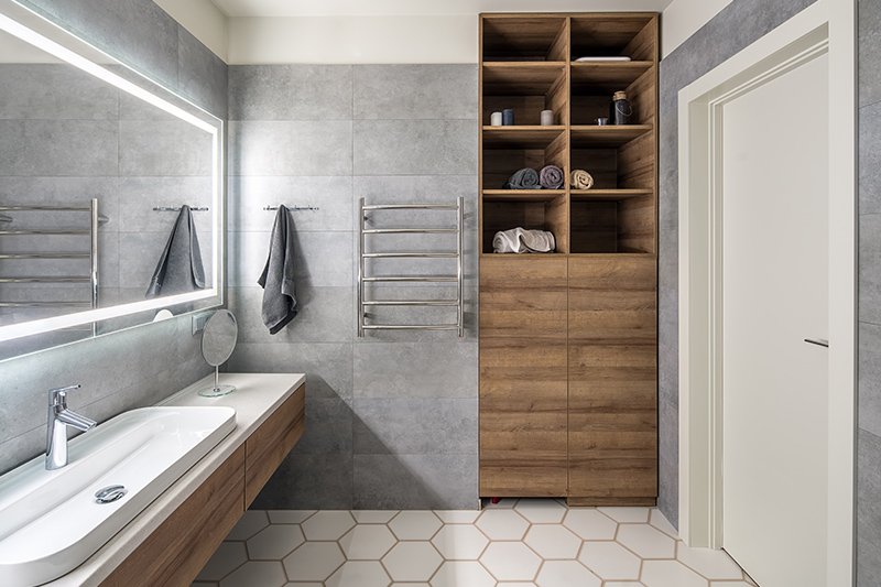 Bathroom floor tiles design with grey walls and hexagon shape tiles on the floor in white bathroom floor 
